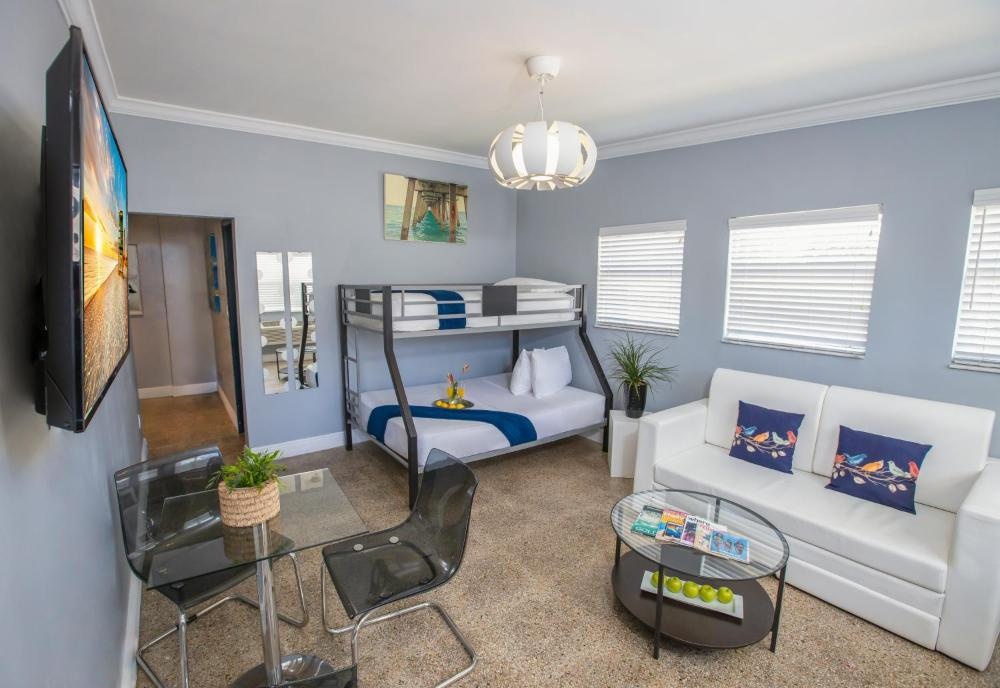 Hollywood Beach Suites and Hotel